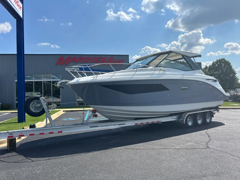 The Image of Sea Ray Sundancer 320 2027 - 0
