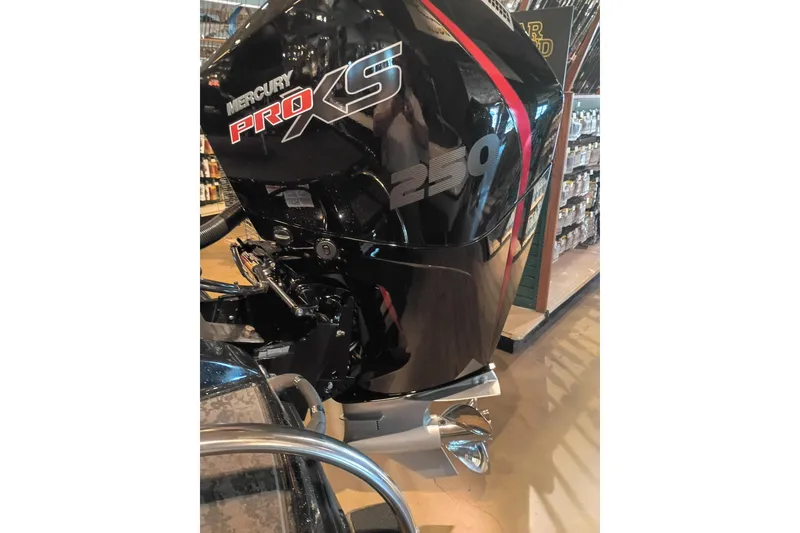 Slide: The Image of Mercury Pro XS 250 outboard motor on Nitro Z20 XL 2026 boat. - 5