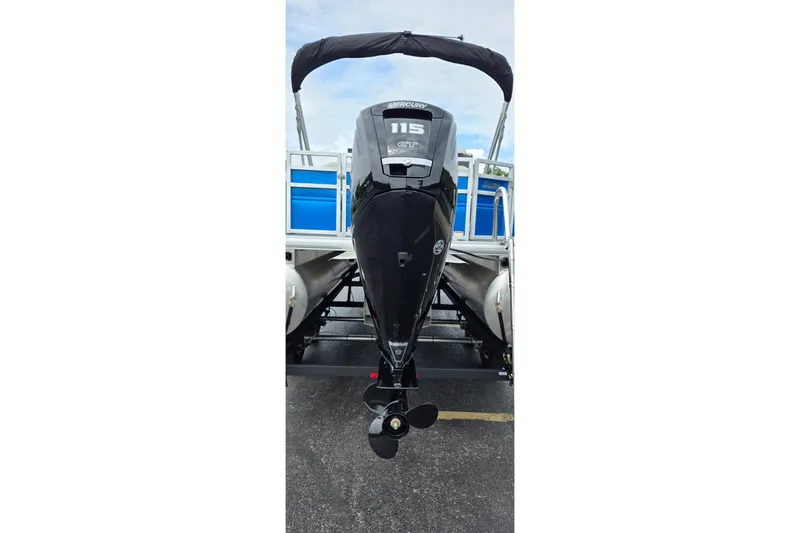 Slide: The Image of 2026 Sun Tracker Fishin' Barge 20 DLX with Mercury 115 outboard motor. - 107