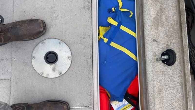 Slide: The Image of Alumacraft Tournament Pro 175 CS 2003 - 6