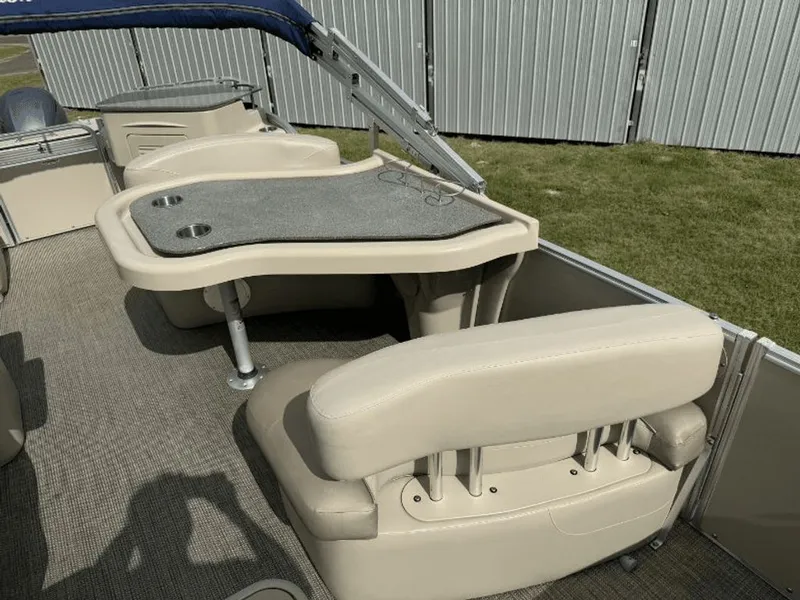 Slide: The Image of Avalon LSZ CR 2585 2019 - 4