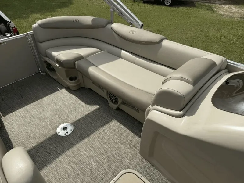 Slide: The Image of Avalon LSZ CR 2585 2019 - 7