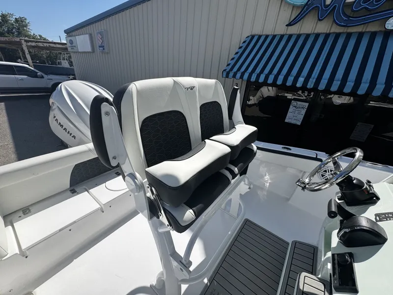 Slide: The Image of Tidewater 220 LXF 2026 - 20