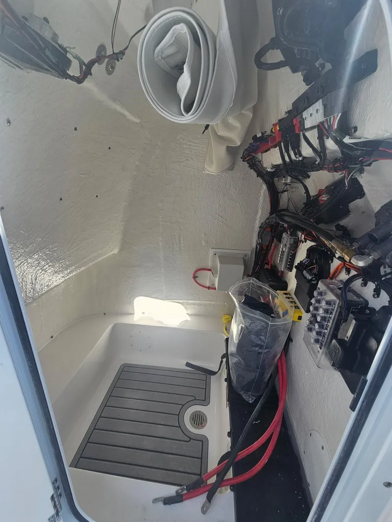 Slide: The Image of Tidewater 220 LXF 2026 - 6