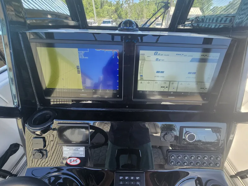 Slide: The Image of Tidewater 282 Bluewater 2026 - 12