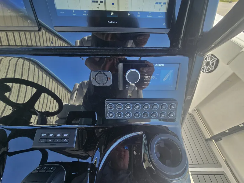 Slide: The Image of Tidewater 282 Bluewater 2026 - 14