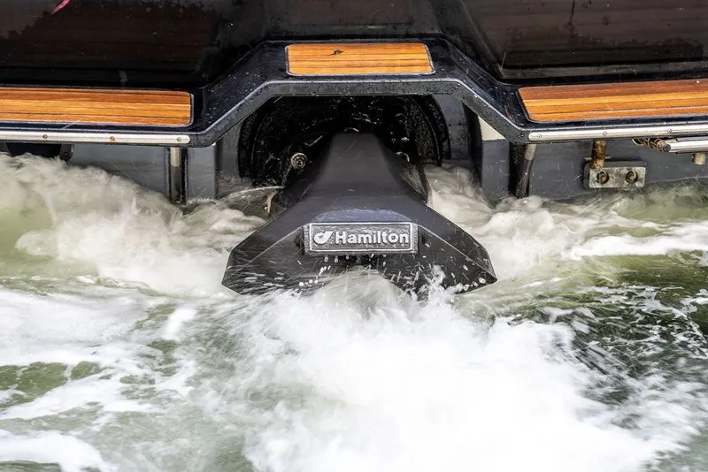 Slide: The Image of Hinckley Picnic Boat 36 EP 2002 with Hamilton jet propulsion in action on water. - 42