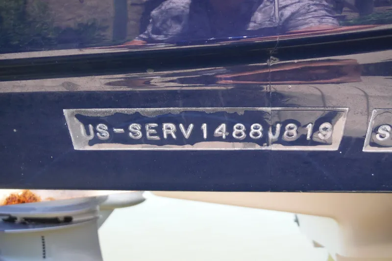 Slide: The Image of 2019 Sea Ray SDX 290 Outboard boat hull identification number. - 29