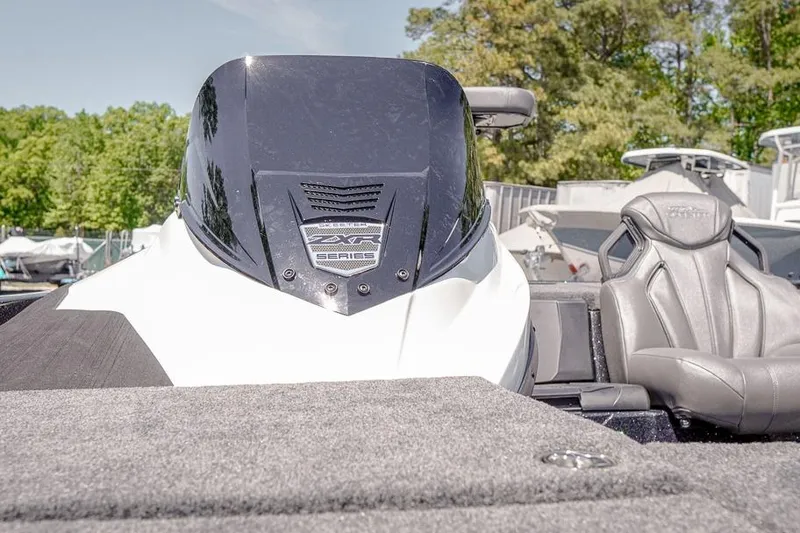 Slide: The Image of 2026 Skeeter ZXR20 SE boat with sleek design and comfortable seating. - 15