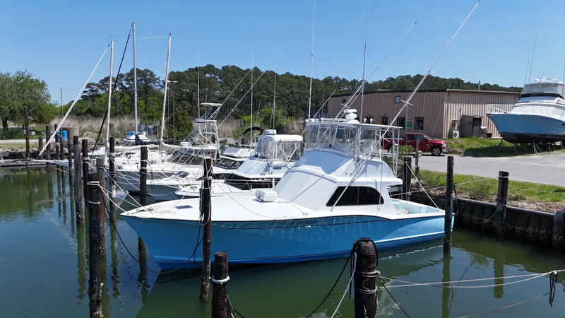 The Image of Custom Carolina Buddy Harris 44 Sport Fish 1983 - 0