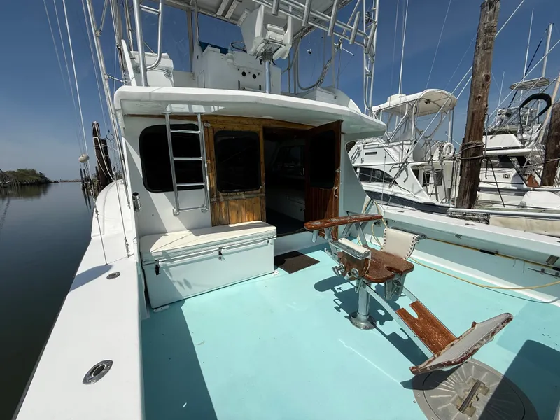 Slide: The Image of Custom Carolina Buddy Harris 44 Sport Fish 1983 - 11