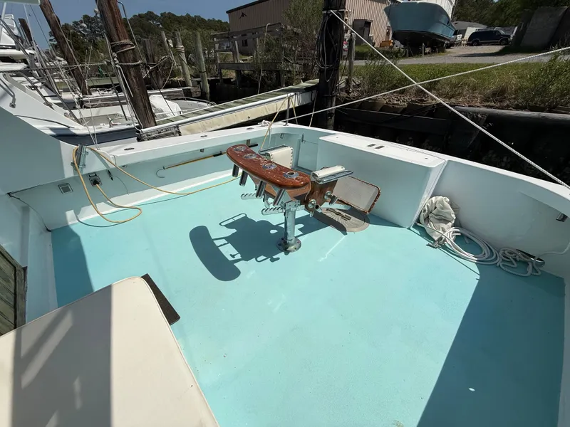 Slide: The Image of Custom Carolina Buddy Harris 44 Sport Fish 1983 - 34