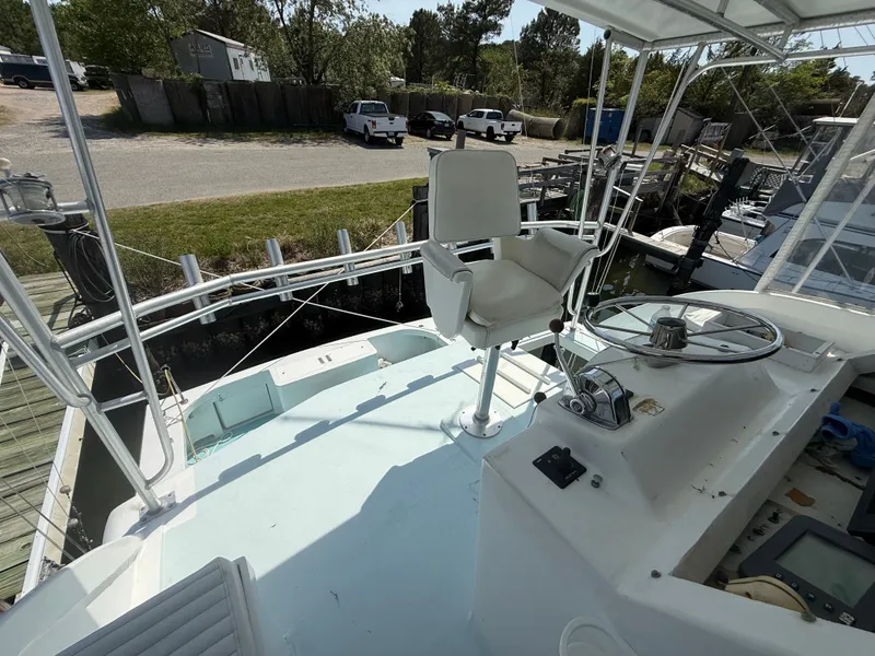 Slide: The Image of Custom Carolina Buddy Harris 44 Sport Fish 1983 - 38