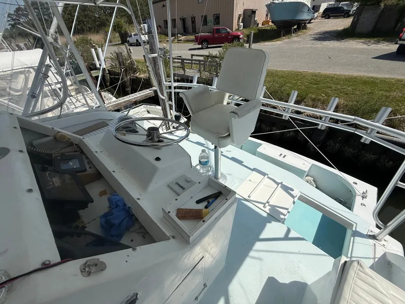 Slide: The Image of Custom Carolina Buddy Harris 44 Sport Fish 1983 - 40