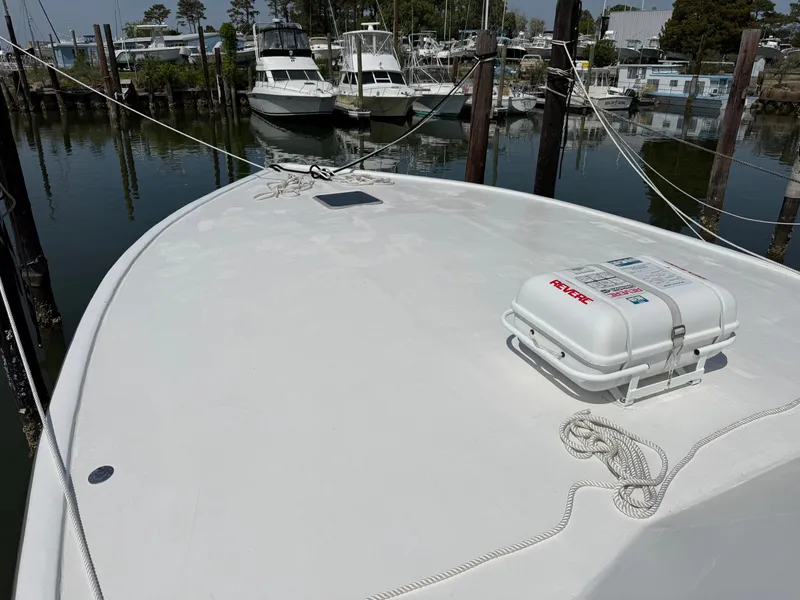 Slide: The Image of Custom Carolina Buddy Harris 44 Sport Fish 1983 - 45