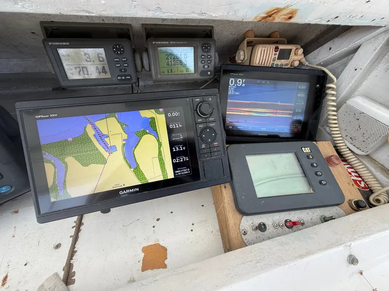 Slide: The Image of Custom Carolina Buddy Harris 44 Sport Fish 1983 - 6