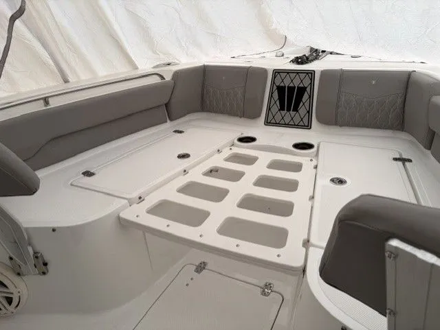 Slide: The Image of Wellcraft Scarab Offshore 2020 - 11