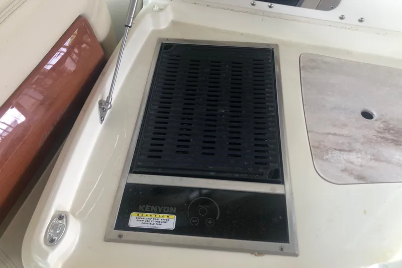 Slide: The Image of Chris-Craft Launch 31 GT 2020 - 73