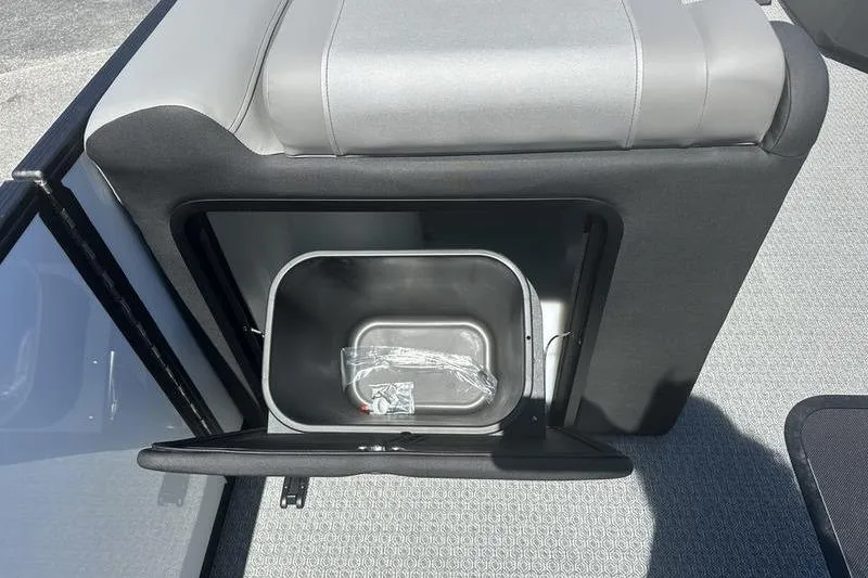 Slide: The Image of 2026 Evotti 523QL boat seat with built-in storage compartment and trash bin. - 16