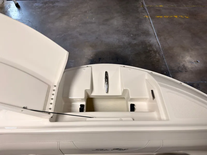 Slide: The Image of Sea Ray SDX 230 Surf 2026 - 52