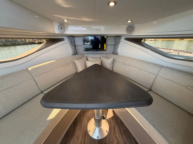 Slide: The Image of Sea Ray Sundancer 320 Outboard 2026 - 55