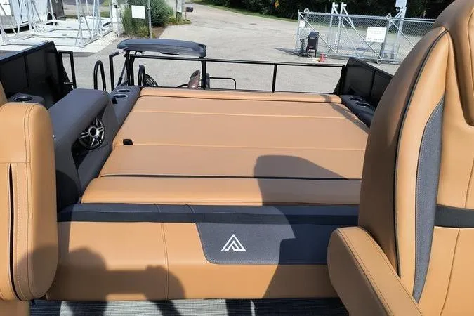 Slide: The Image of Interior of 2026 Viaggio X22S with luxurious leather seating. - 13