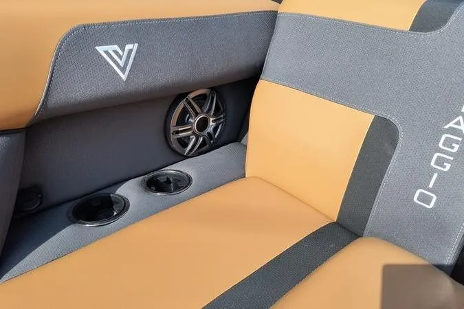 Slide: The Image of Viaggio X22S 2026 seat with speaker and cup holders. - 19