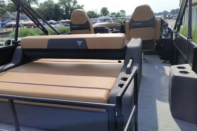 Slide: The Image of Luxurious Viaggio X22S pontoon boat, 2026 model, featuring comfortable seating and modern design. - 21