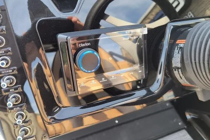 Slide: The Image of Viaggio X22S 2026 dashboard featuring Clarion control panel. - 7