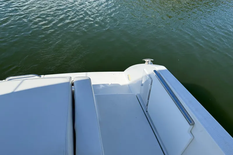 Slide: The Image of 2004 Formula 330 Sun Sport boat deck with water view. - 66