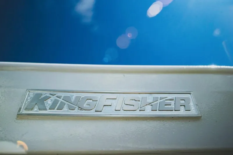 Slide: The Image of Kingfisher 2725 XRS 2026 - 23