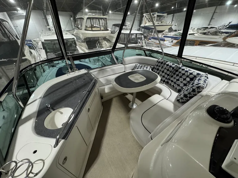 Slide: The Image of Sea Ray 500 Sedan Bridge 2005 - 11