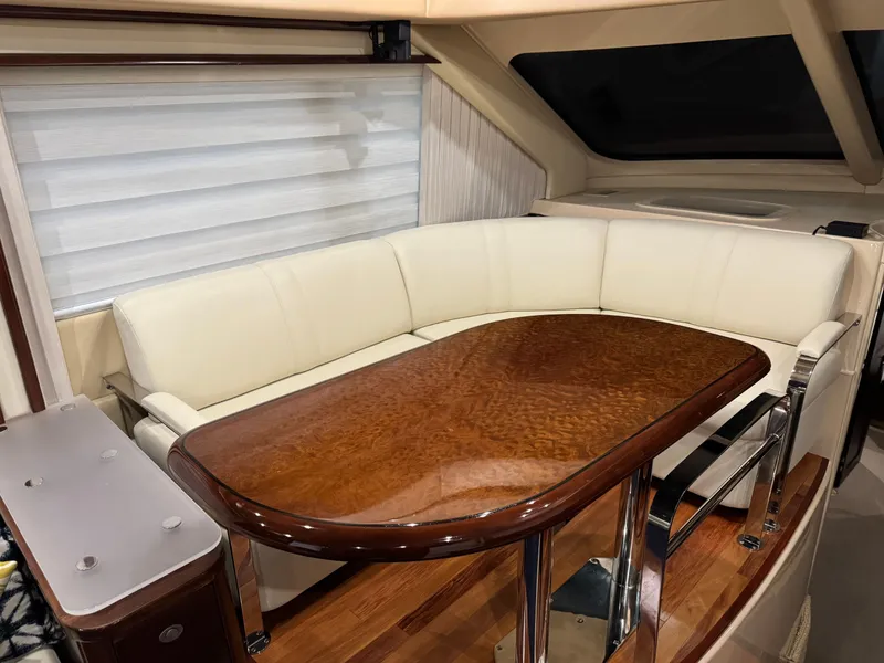 Slide: The Image of Sea Ray 500 Sedan Bridge 2005 - 15