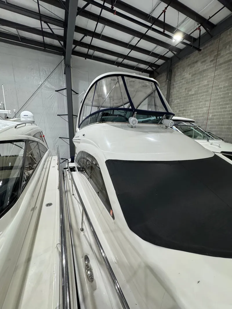 Slide: The Image of Sea Ray 500 Sedan Bridge 2005 - 5