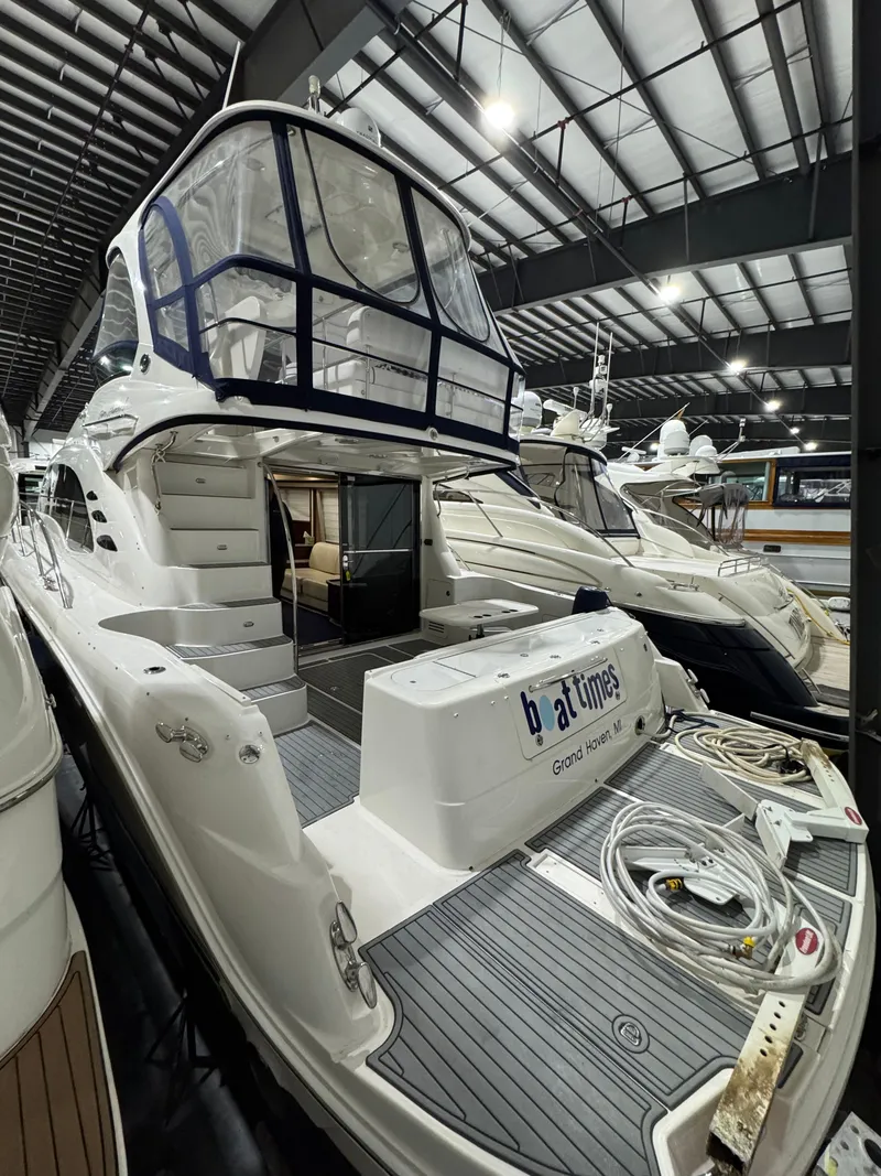 Slide: The Image of Sea Ray 500 Sedan Bridge 2005 - 7