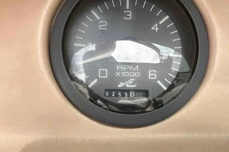 Slide: The Image of Sea Ray 190 Bow Rider 1996 - 18