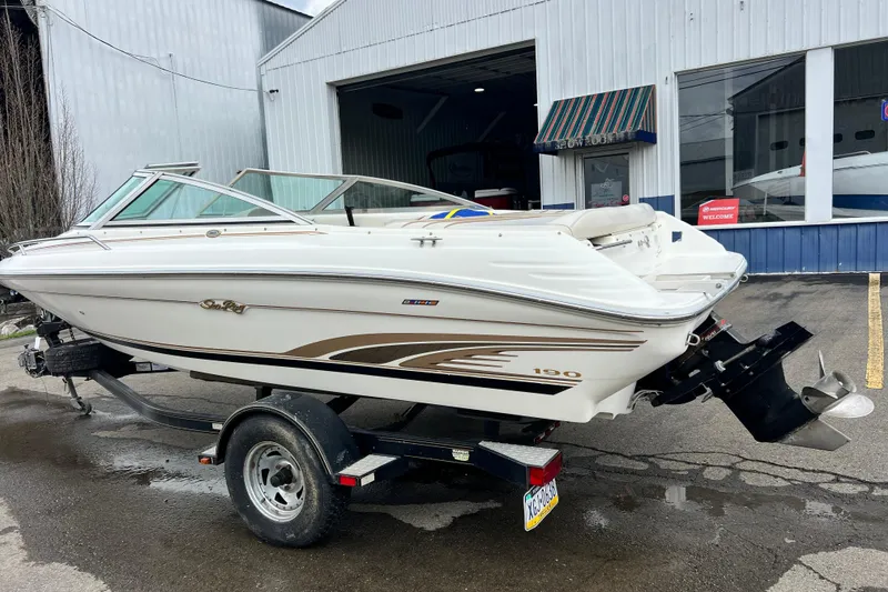 Slide: The Image of Sea Ray 190 Bow Rider 1996 - 2