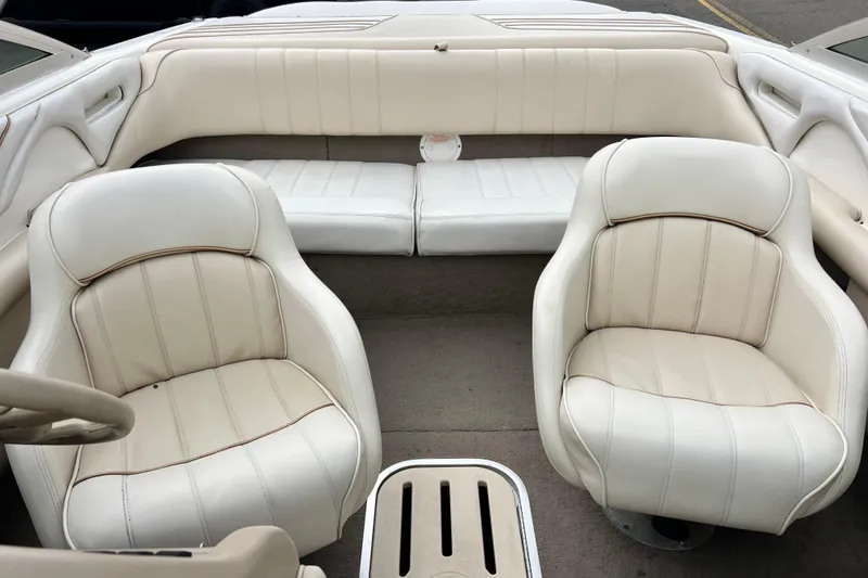 Slide: The Image of Sea Ray 190 Bow Rider 1996 - 24