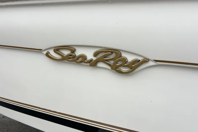 Slide: The Image of Sea Ray 190 Bow Rider 1996 - 4