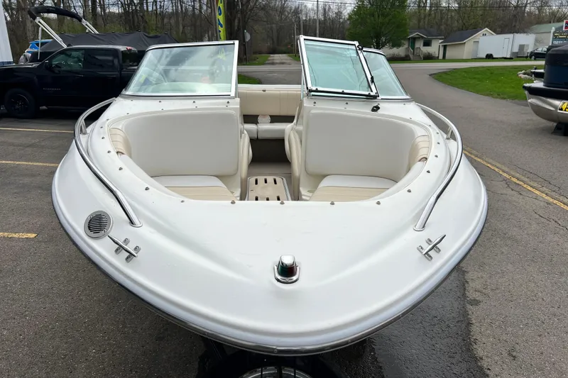 Slide: The Image of Sea Ray 190 Bow Rider 1996 - 9