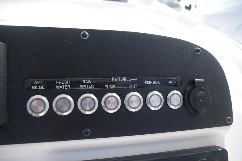 Slide: The Image of Control panel of Everglades 235 Center Console boat, 2023 model. - 31