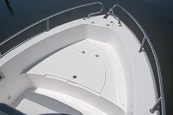 Slide: The Image of Bow deck of Everglades 235 Center Console boat, 2023 model. - 44