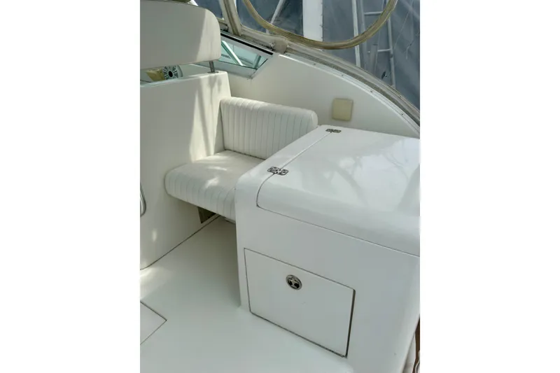 Slide: The Image of Interior seating of 2004 Topaz 32 Express - 18