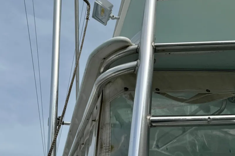 Slide: The Image of Topaz 32 Express 2004 - 38