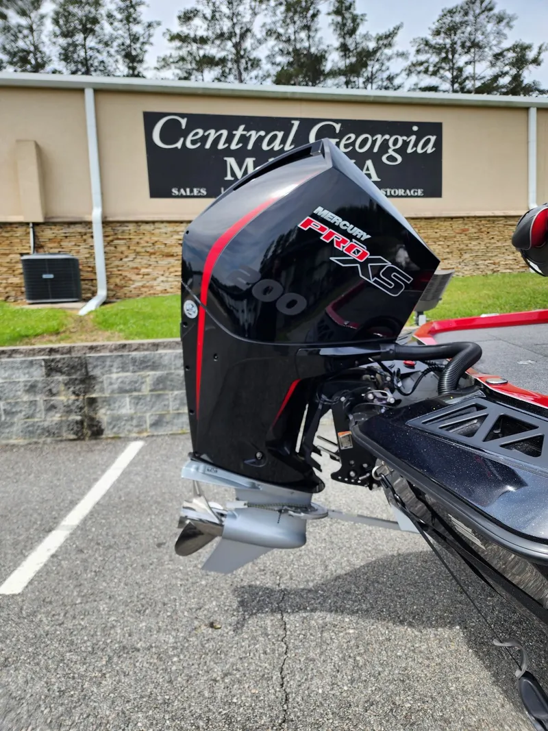 Slide: The Image of Ranger Z518 2023 - 4