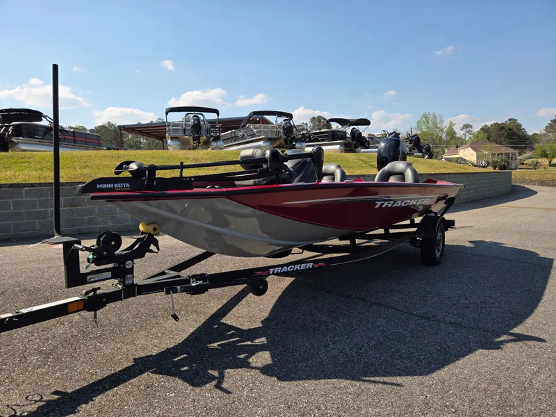 Slide: The Image of Tracker Boats 5 Hours! Pro Team 175 TXW 2023 - 2