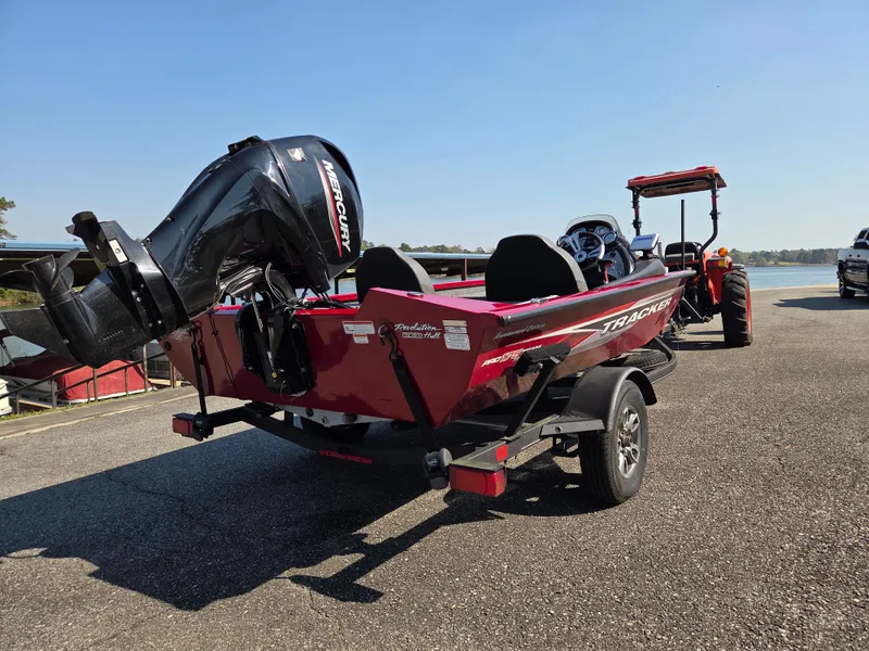 Slide: The Image of Tracker Boats 5 Hours! Pro Team 175 TXW 2023 - 4