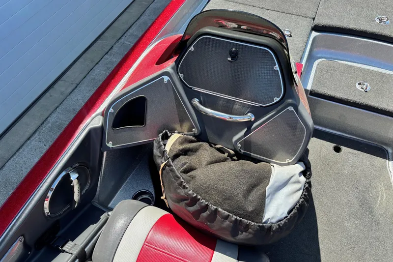 Slide: The Image of Ranger Z522 Comanche 2015 - 10