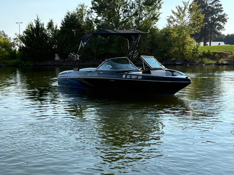 Slide: The Image of Sanger Ski Boats V215 2016 - 8