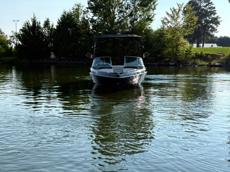 Slide: The Image of Sanger Ski Boats V215 2016 - 7